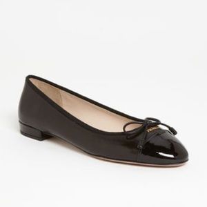 PRADA BLACK LEATHER BALLET FLAT SZ 40